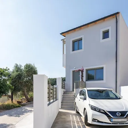 Helia Seasons Apartment Astris