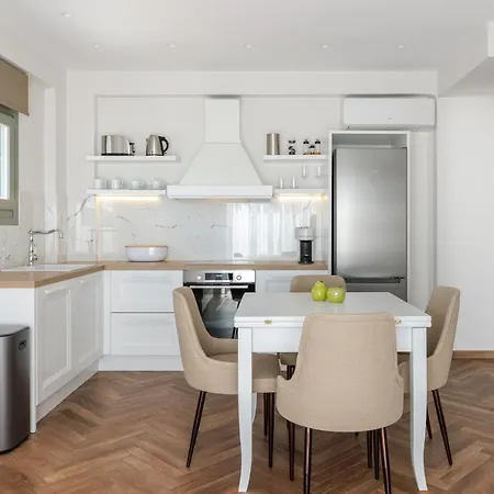 Helia Seasons Apartament *