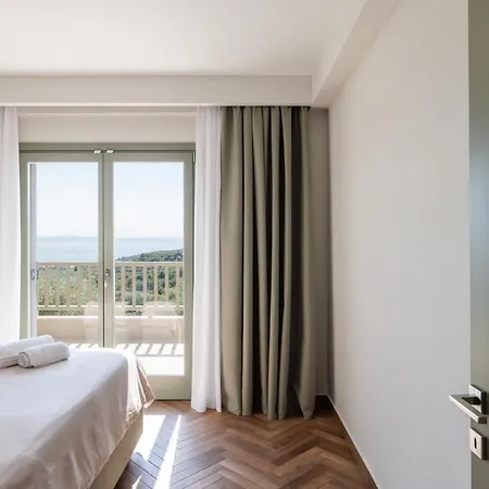 Helia Seasons Apartament